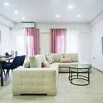 Athenalux Apartment Modern Bright