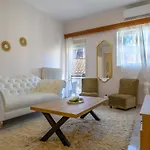 Flower Apartment