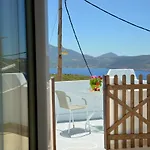Trypiti Sea View Apartment