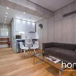 Zeus Luxury Homm Suites