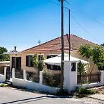 Irinis House