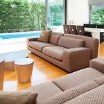 Ultra-Modern Living, Luxe 4Br With Private Outdoor Pool