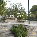 Melios Rooms