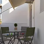 Experience A Nice View Appartment-Heart Of Athens