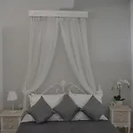 Anezinas Place