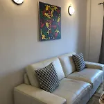 Cosy Apartment In Metaxourgeio