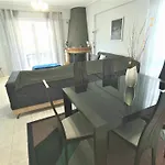 Summer Breeze Apartment In Kalamata