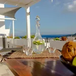 Zoe Aegeas Luxury Villa With Jacuzzi