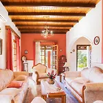 Angela Country House