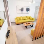 *Oasis* Best View Jacuzzi New Central Apartment