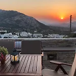 Cycladic Luxury Maisonette