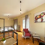 Chiou Spacious 90Sqm Apt In Athens