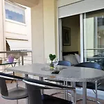Delmare Dion Apartment