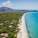 Lovely 4 Bedrooms Villa In Schinias