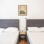 Victoria Majestic Suites Apartments