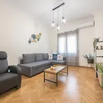 Elegant Suite By Cloudkeys