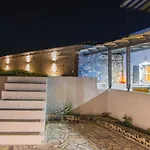 Amanecer Apartments
