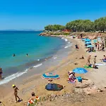 Beach Front Garden Studio In Voula - Athenian Riviera