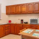 Ariadni S Central Flat