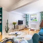 Boho Chic Apartment In Kolonaki District