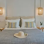 Aeolia Suites