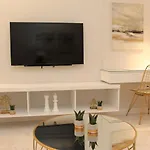 Adri & Marg Luxury Living