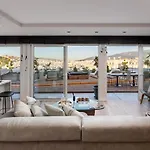 Supreme Luxury Suites By Athens Stay