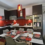 Double A Luxury Apartment