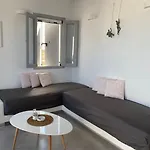Maganiotis Rooms
