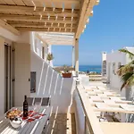 Beautiful Apartment With Sea View In Paros