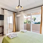 Alisahni Apartments