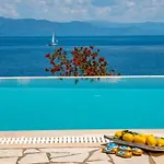 Villa Terra Del Nonno With Sea Views & Pool