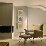 Fab New Flat In Central Athens W/ Acropolis Views