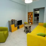4 Colours