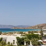 Aqua Naxos Apartments & Suites