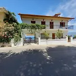 Ekie Apartment With Sea View