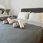 Theo Suites
