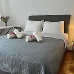 Theo Suites