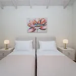 Vincenzo Suites
