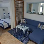 Anthie'S Shore House