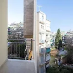 Sunny 2 Beds Spacious Fully Air Conditioned Apartment