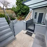 Vironas Apartment