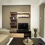 Vanilla - Happyhostgr - Downtown Apartment