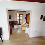 Ekie Apartment 2 With Sea View