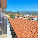 George Laz Rooms Nea Vrasna