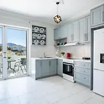 Lilis Apartment 3