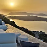 Spacious Villa With Pool In Megalochori - 280 Sqm For 10 People