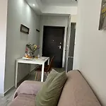 Theo Suites