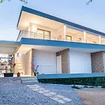 Alia Comfort Style Studios