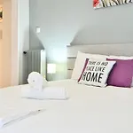 Fresh & Renovated Apartment Next To Metro Station